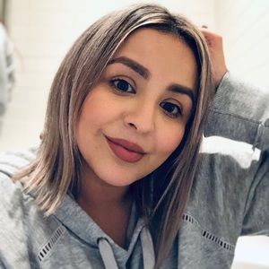 Meet your Posher, Jasmin